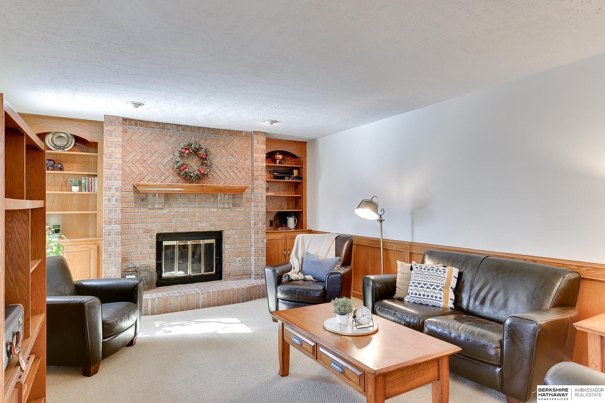 741 N 148th Avenue