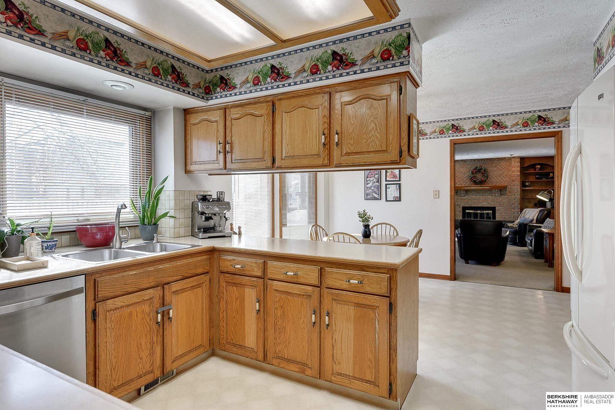 741 N 148th Avenue