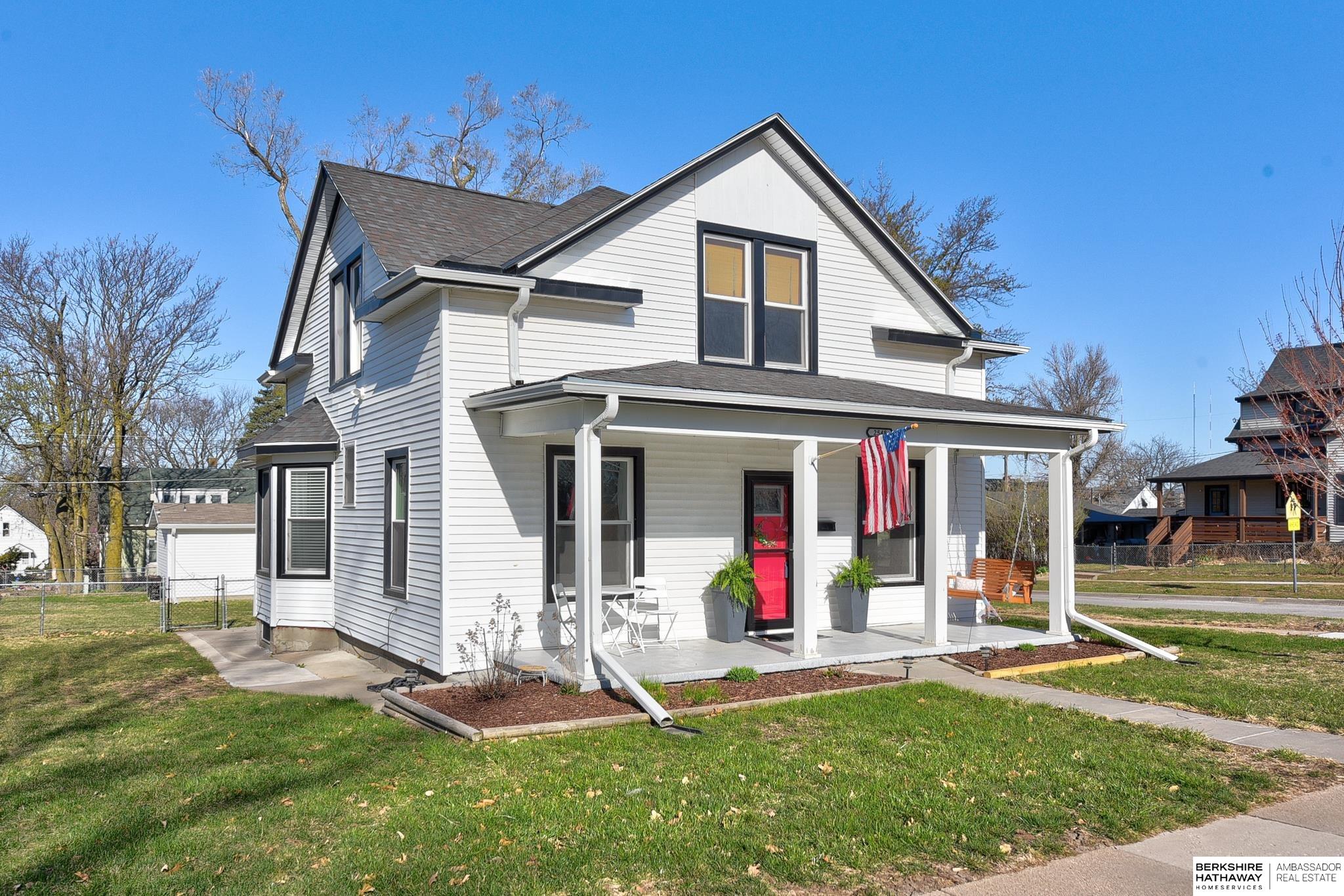 2548 N 60th Avenue