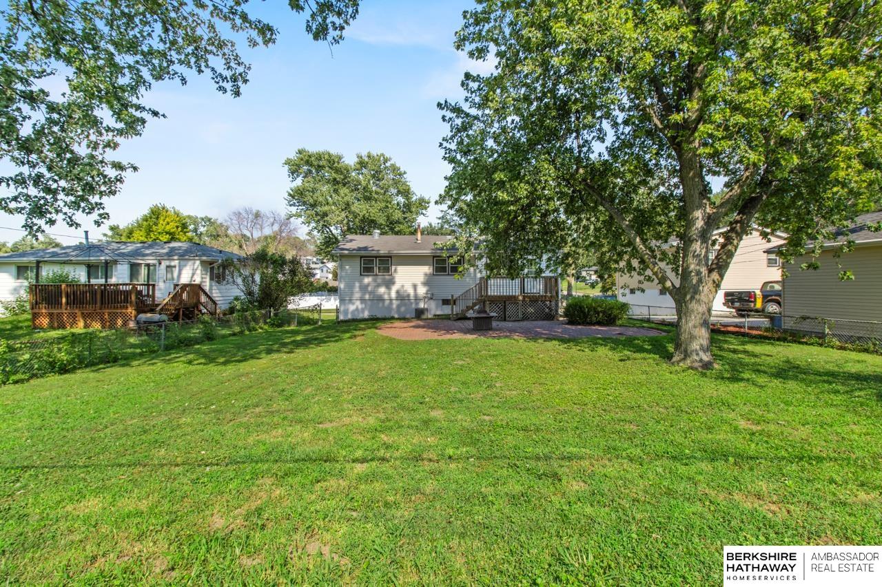 6516 N 77th Street
