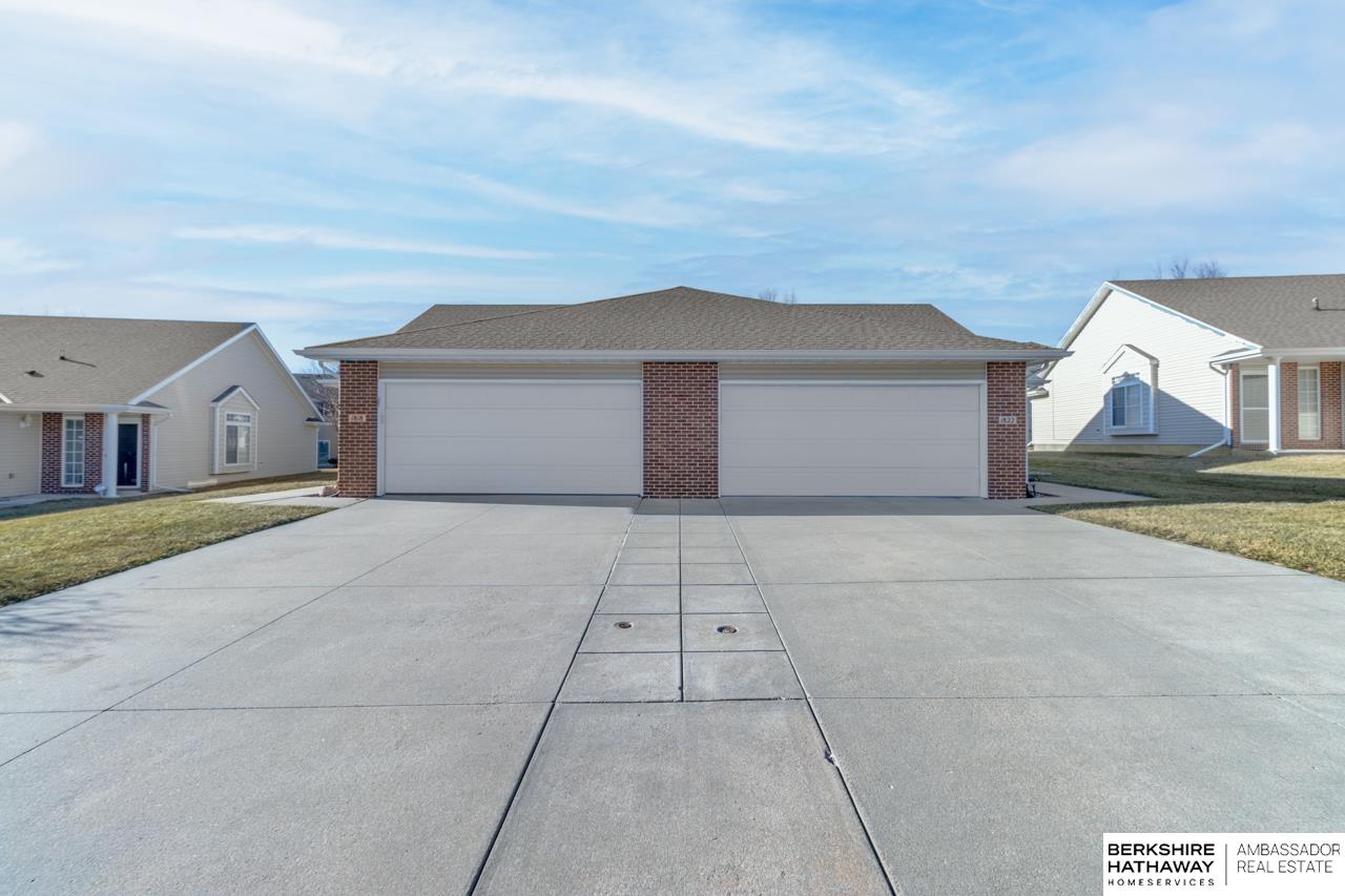 1818 N 175 Court