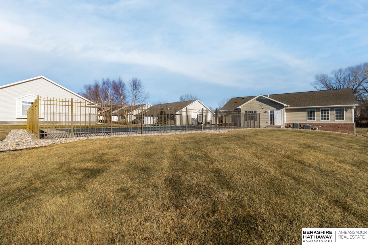 1818 N 175 Court
