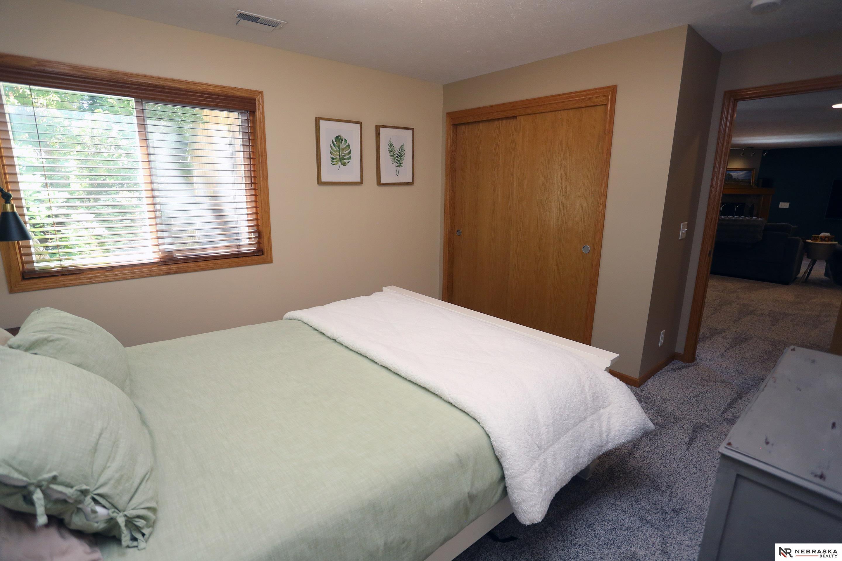 13608 S 41 Circle