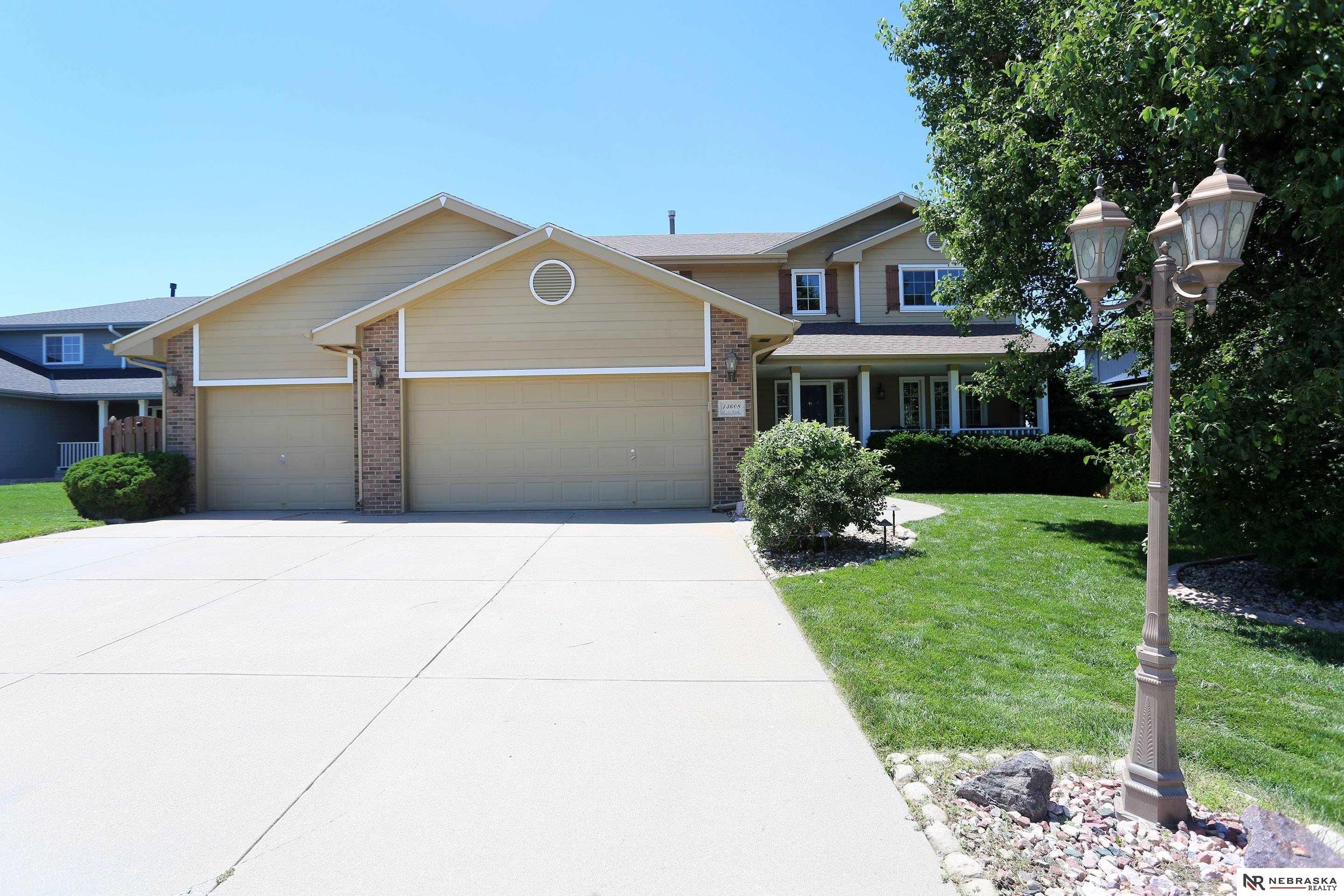 13608 S 41 Circle