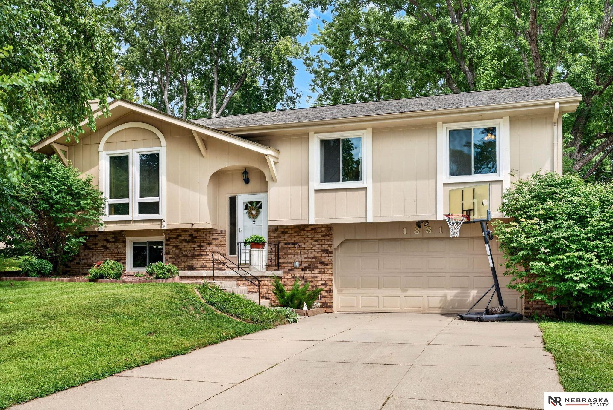 1331 S 166th Street