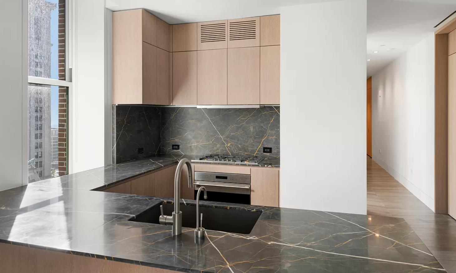 49 CHAMBERS Street 16H