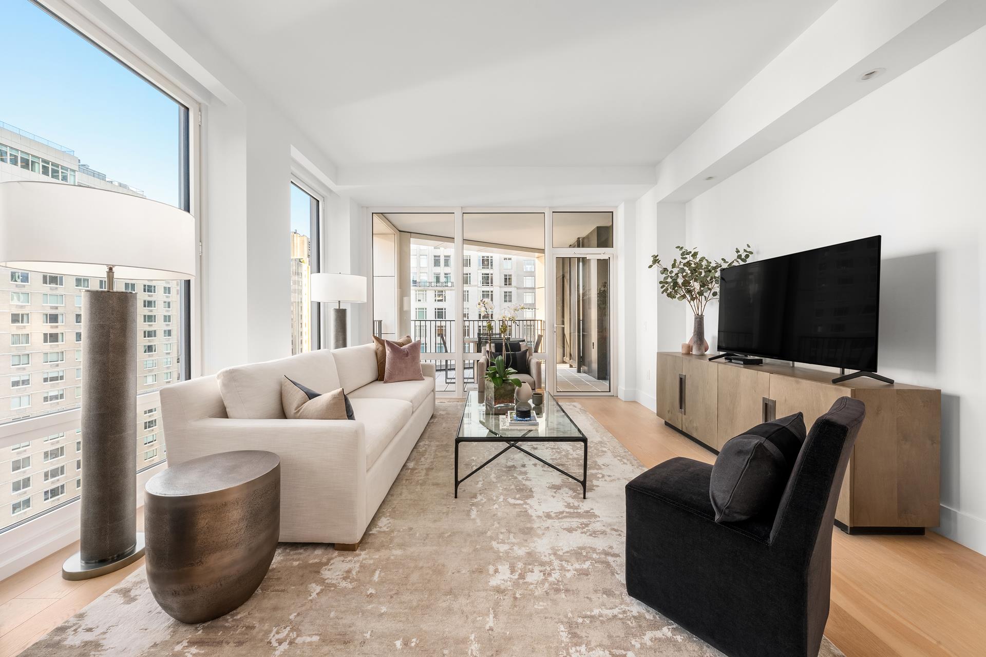 15 W 61ST Street 22B