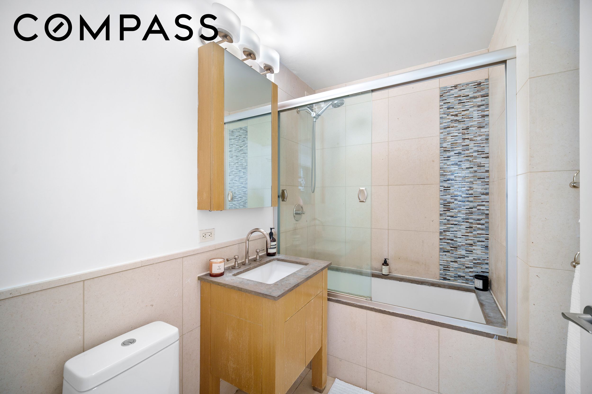 350 W 42nd Street 27K
