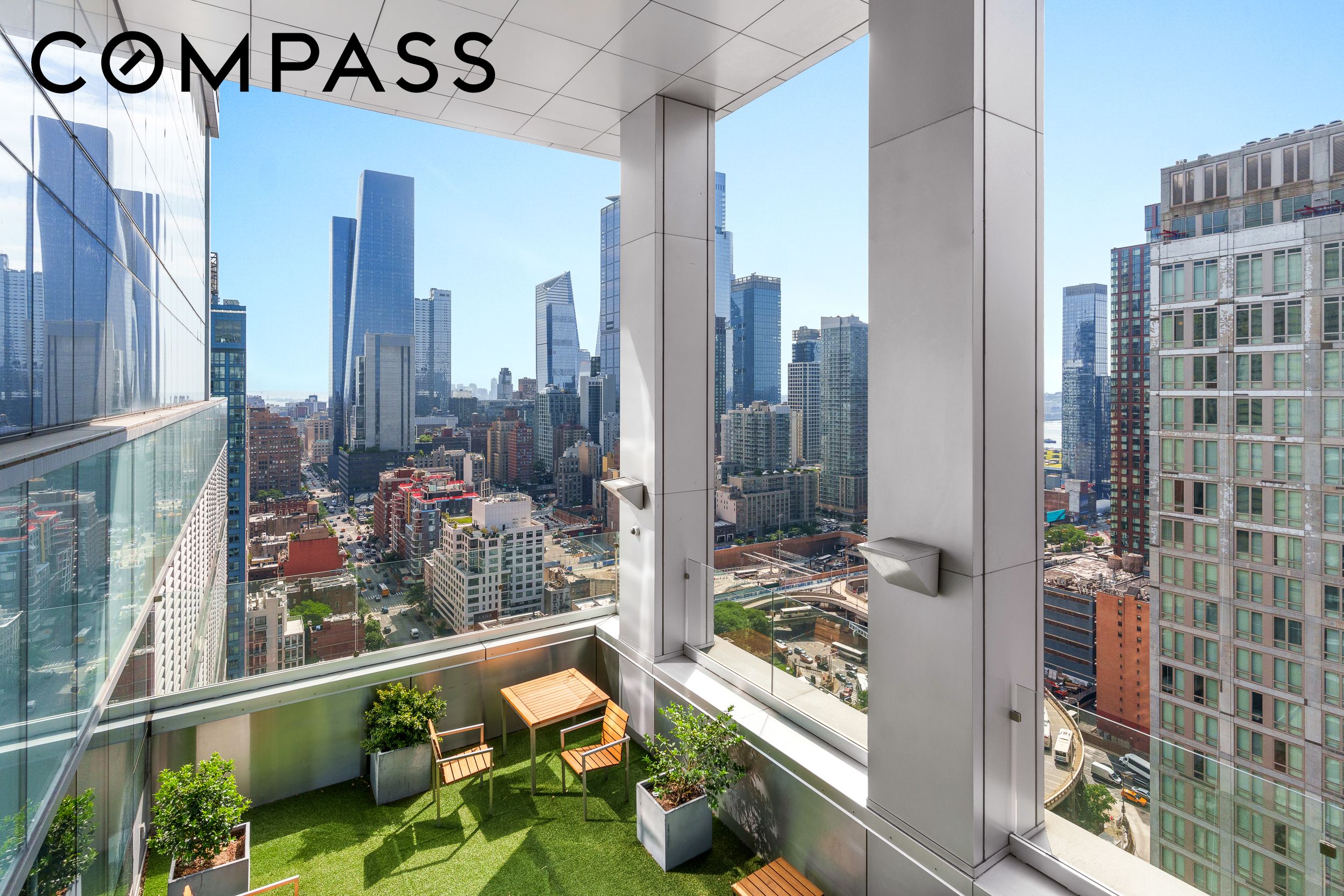 350 W 42nd Street 27K