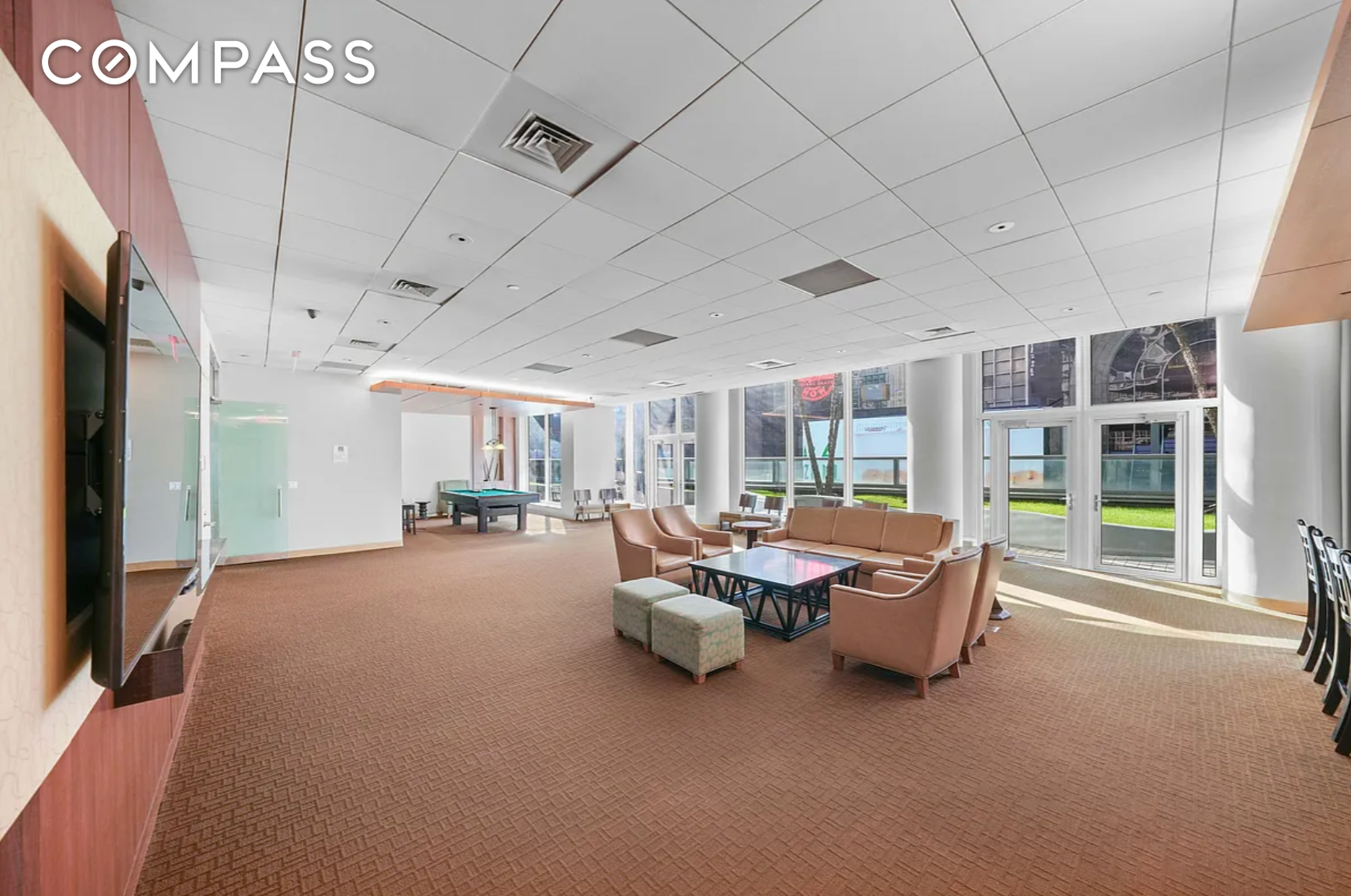 1600 Broadway 19F