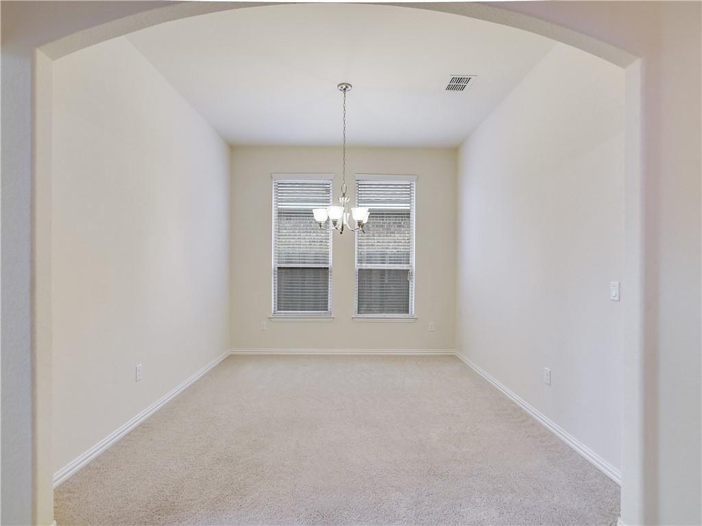 500 Cardenas LN