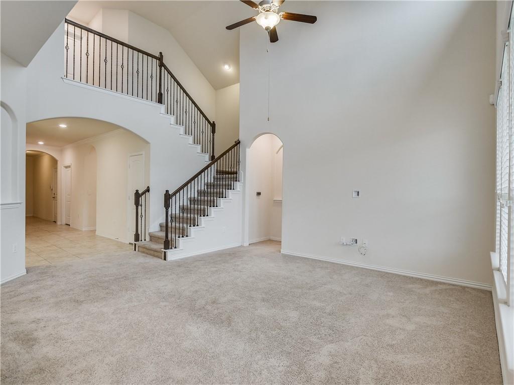 500 Cardenas LN