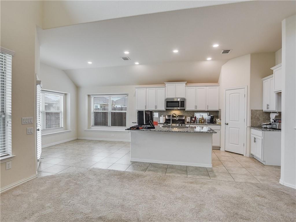 500 Cardenas LN