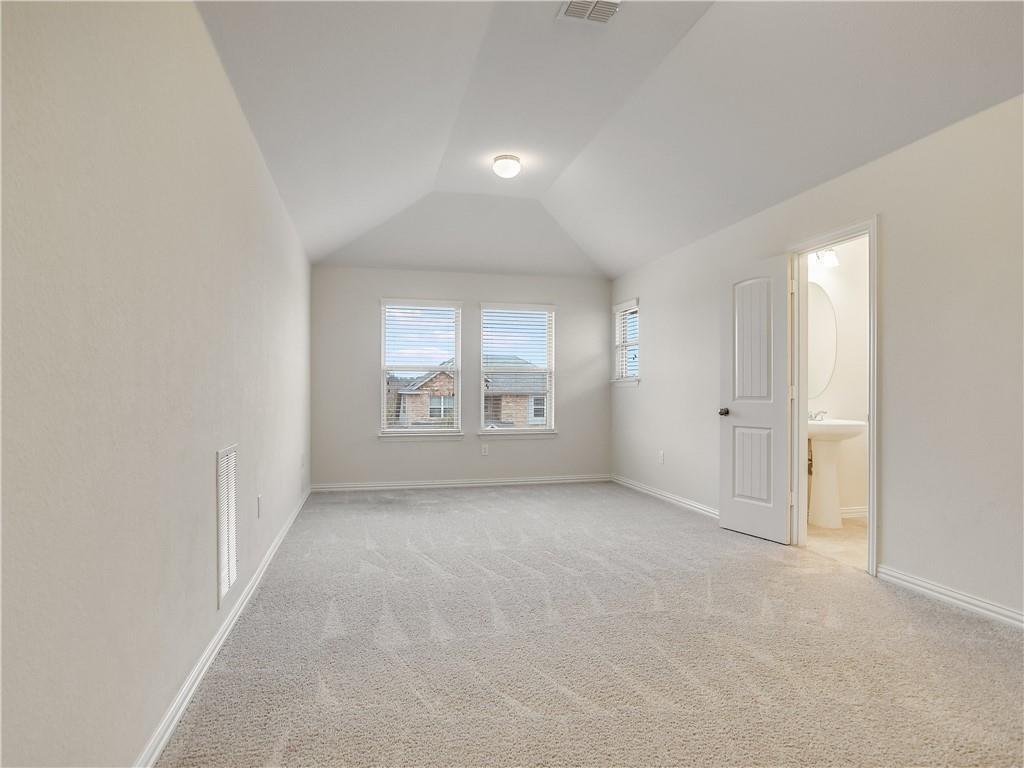 500 Cardenas LN