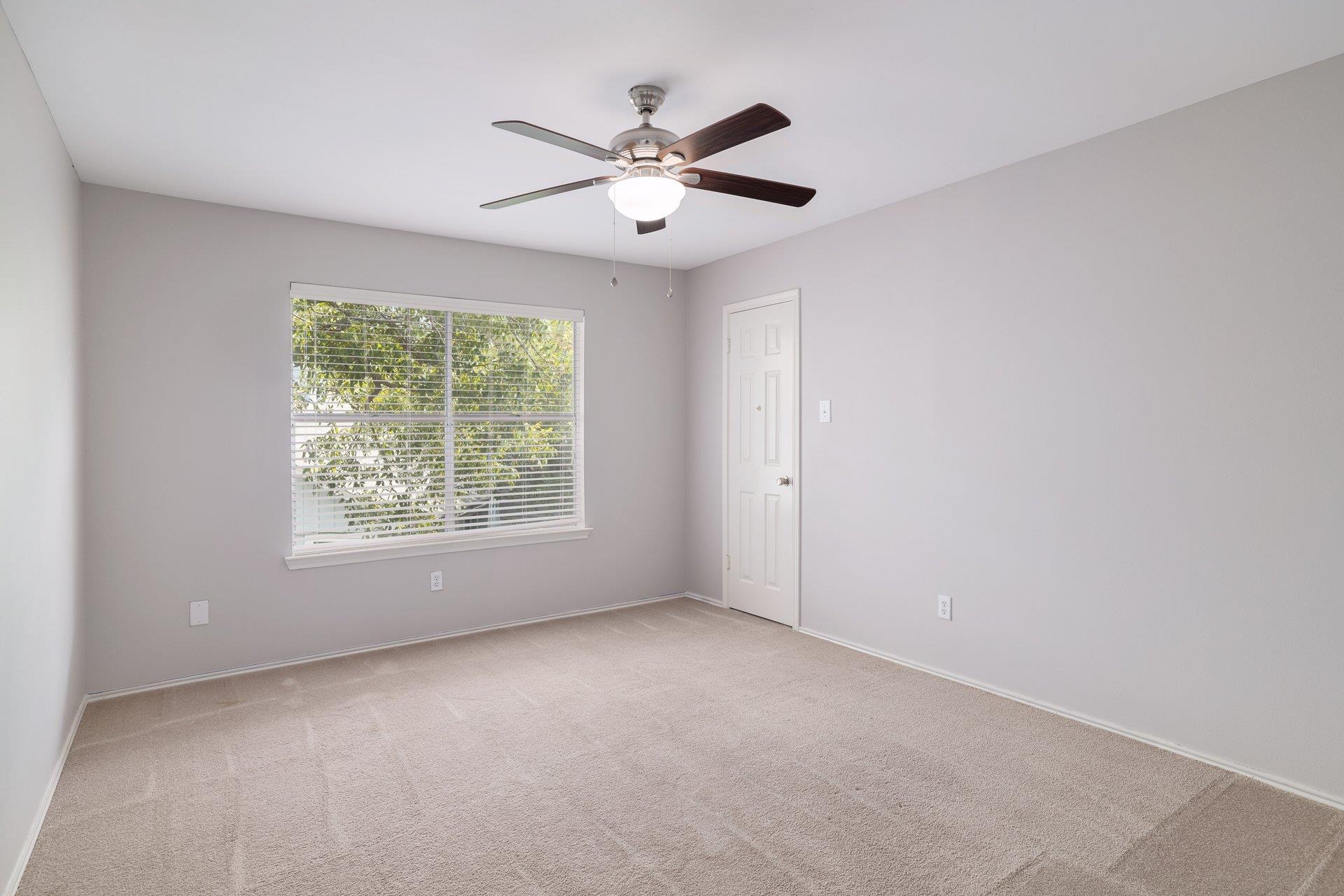 12709 Possum Hollow DR