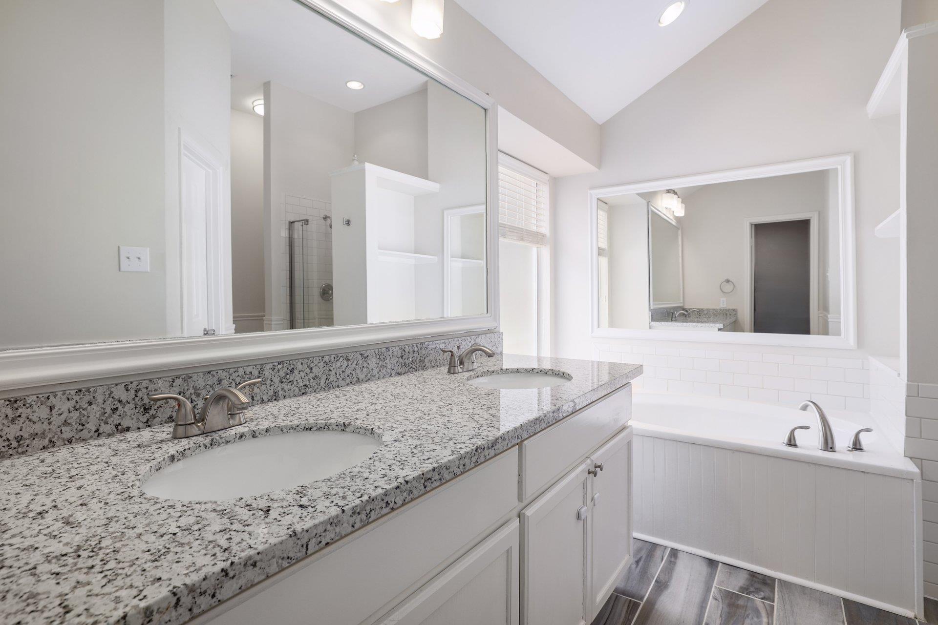 12709 Possum Hollow DR