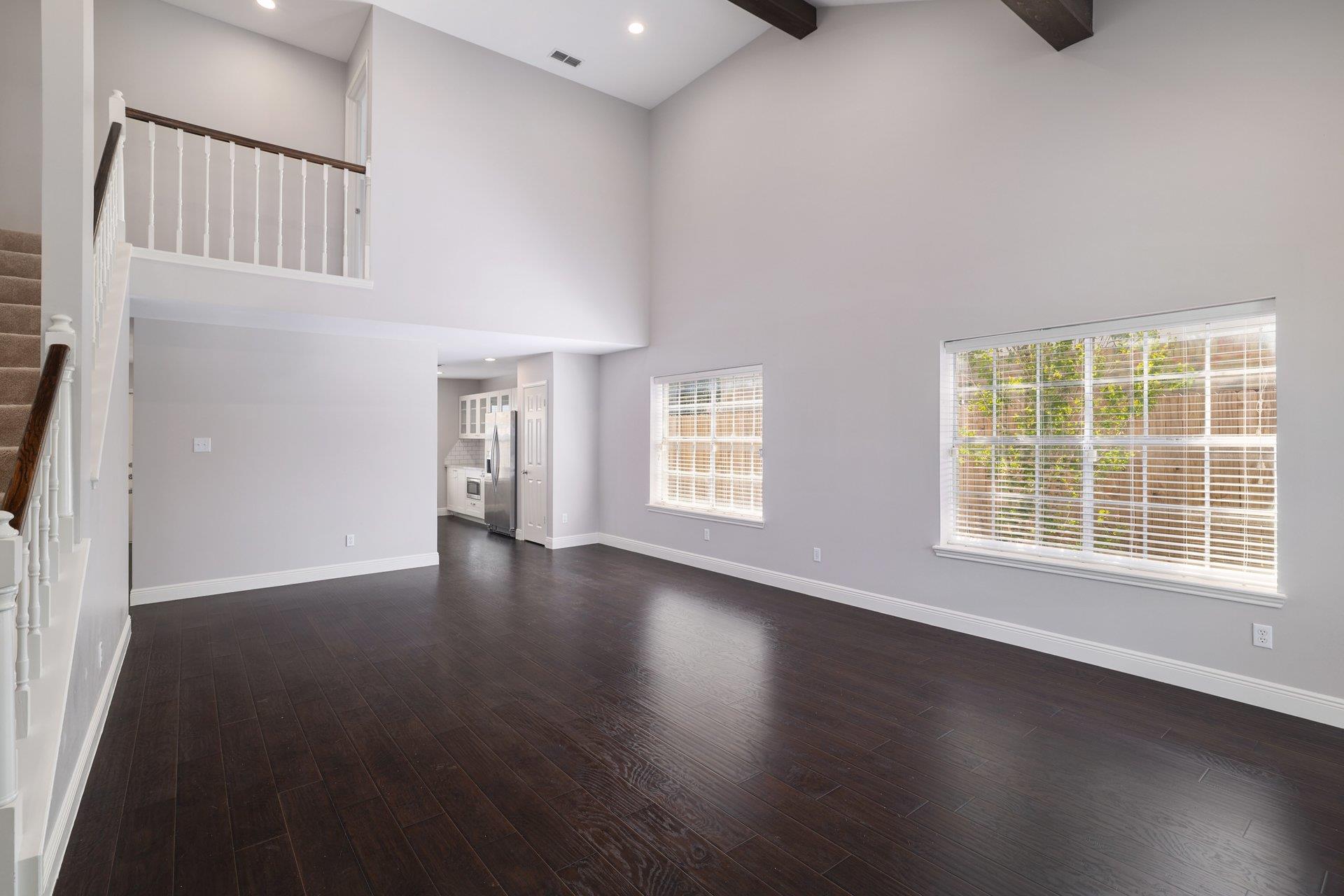12709 Possum Hollow DR