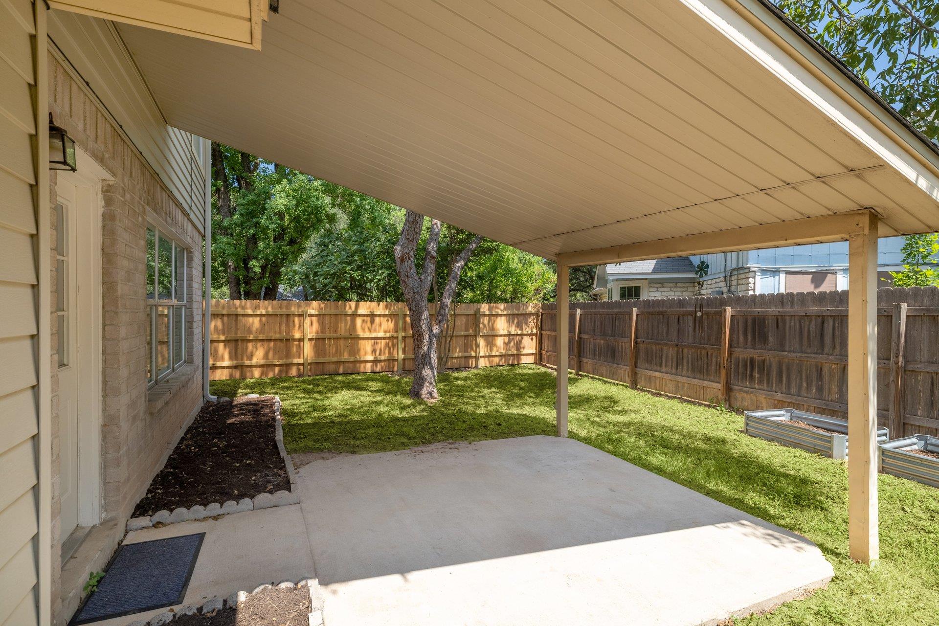 12709 Possum Hollow DR