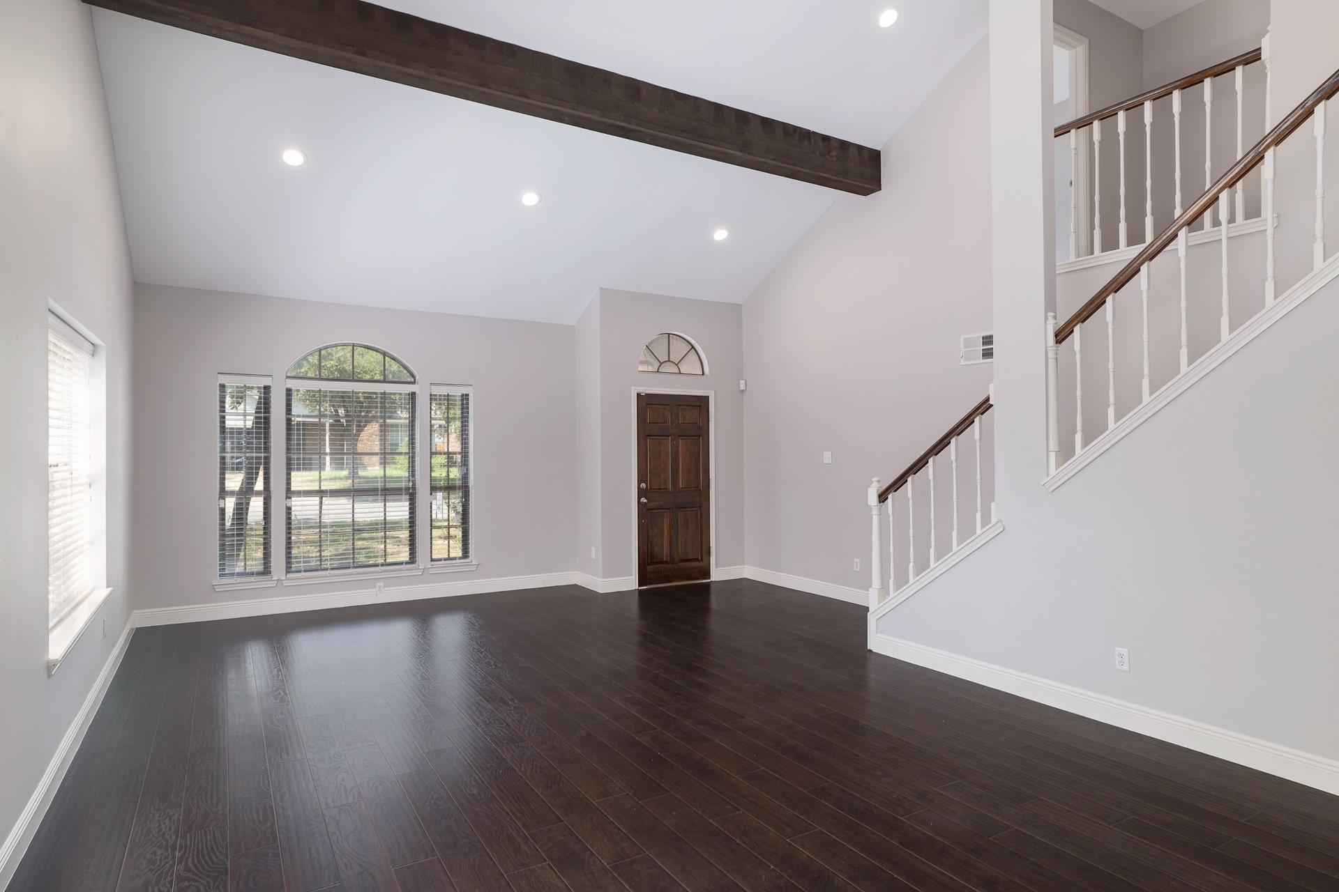 12709 Possum Hollow DR