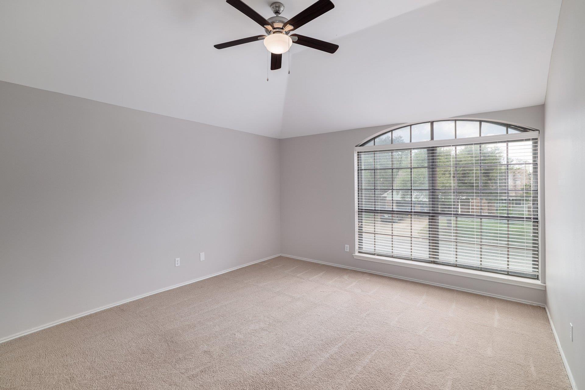 12709 Possum Hollow DR