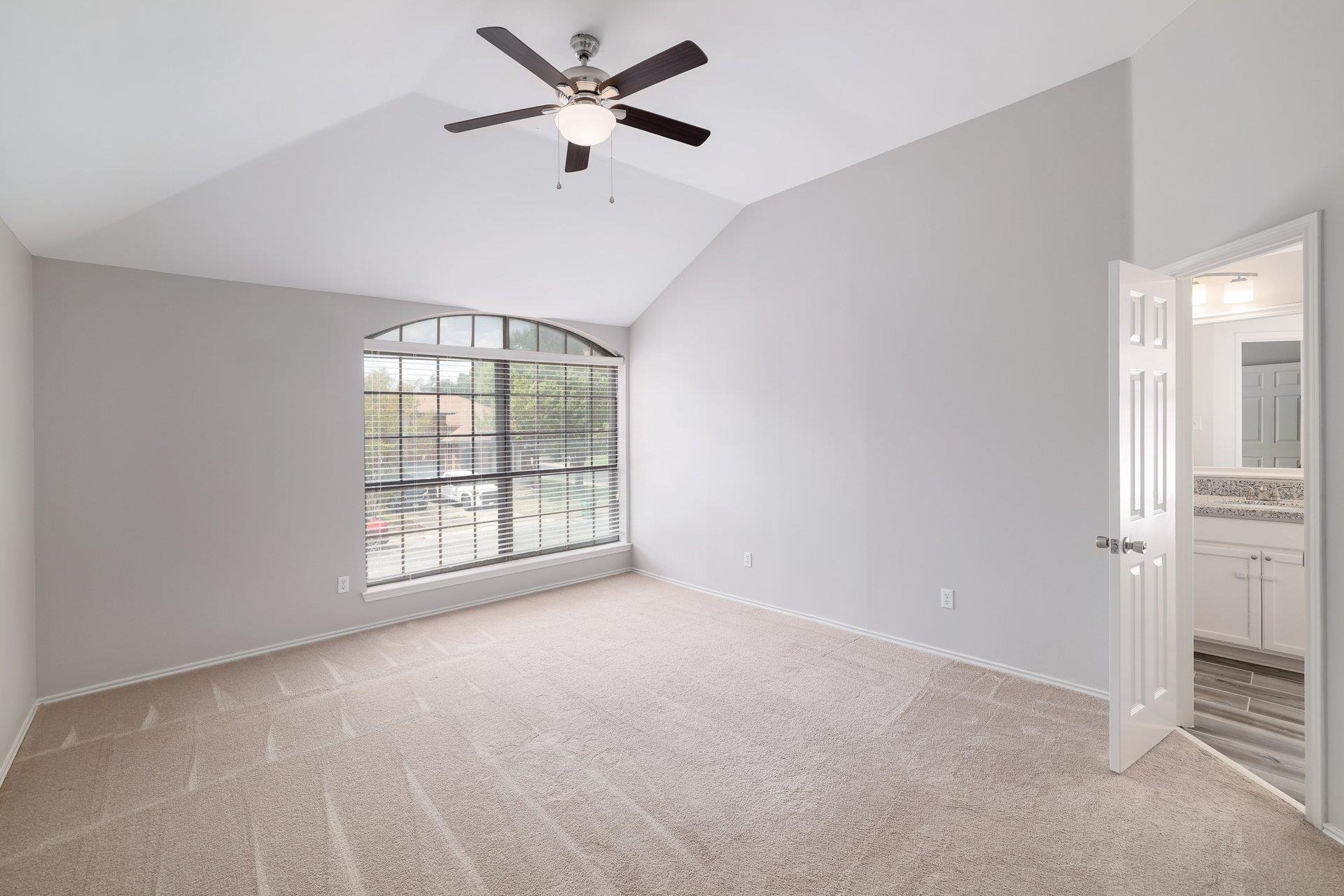12709 Possum Hollow DR