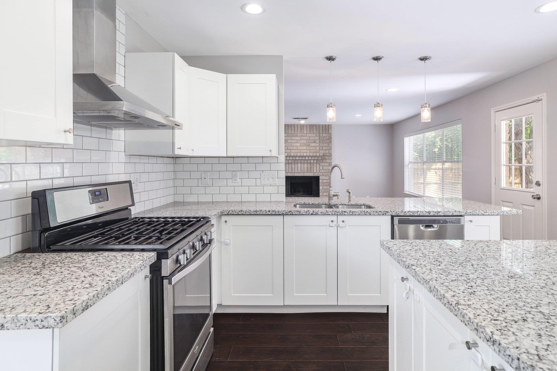 12709 Possum Hollow DR