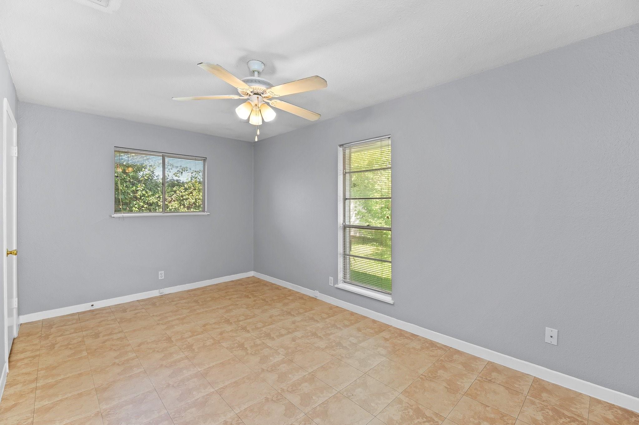 2712 Saint Edwards CIR