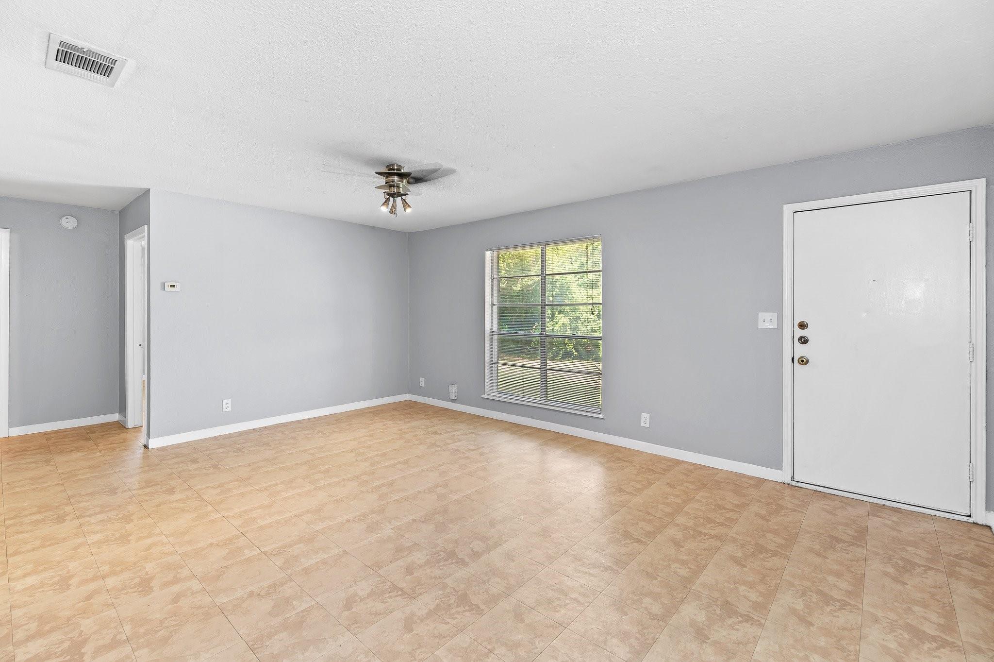 2712 Saint Edwards CIR