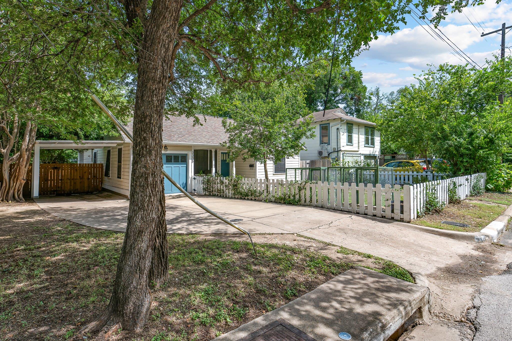 3305 Harris Park Ave