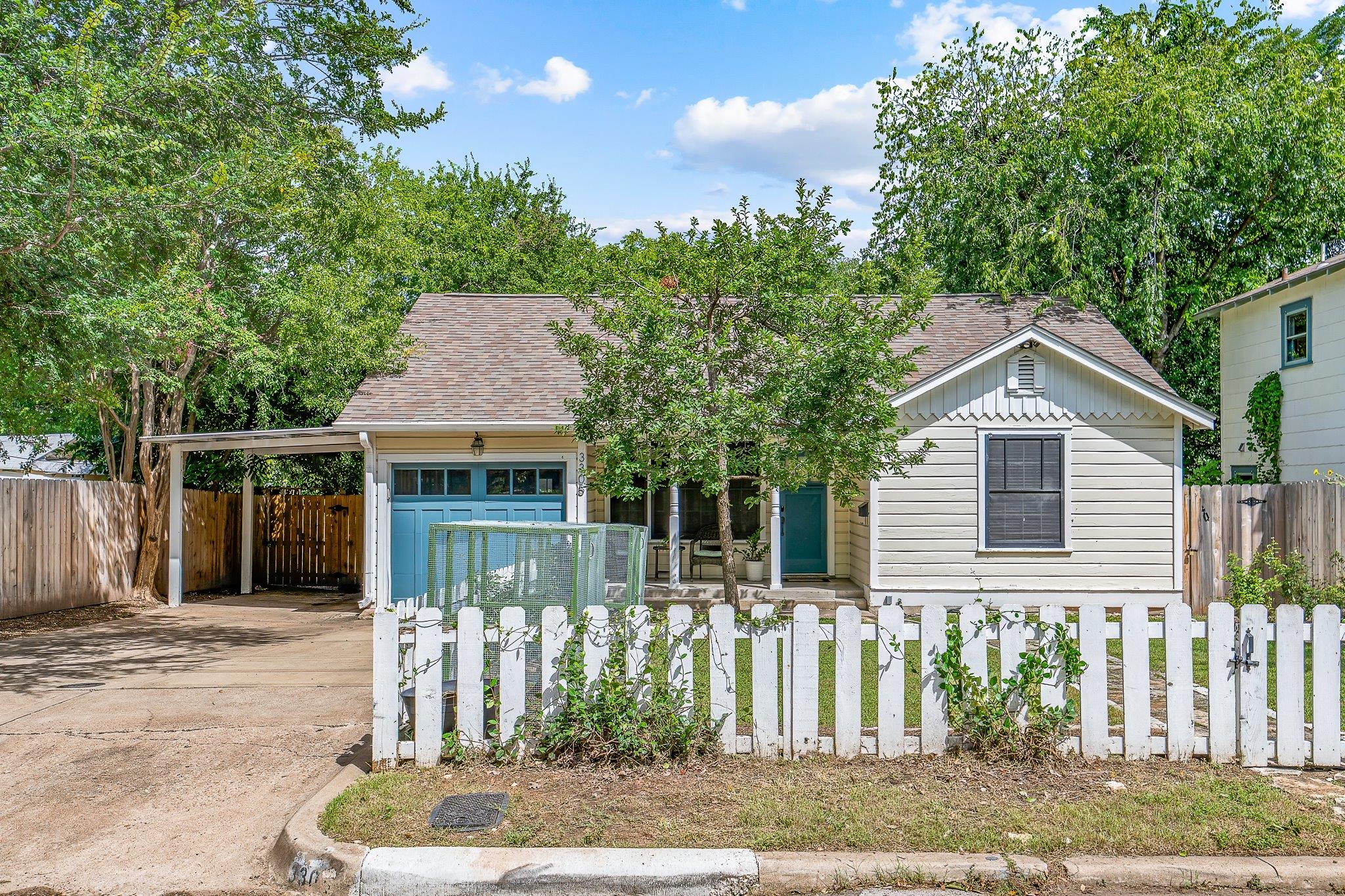 3305 Harris Park Ave