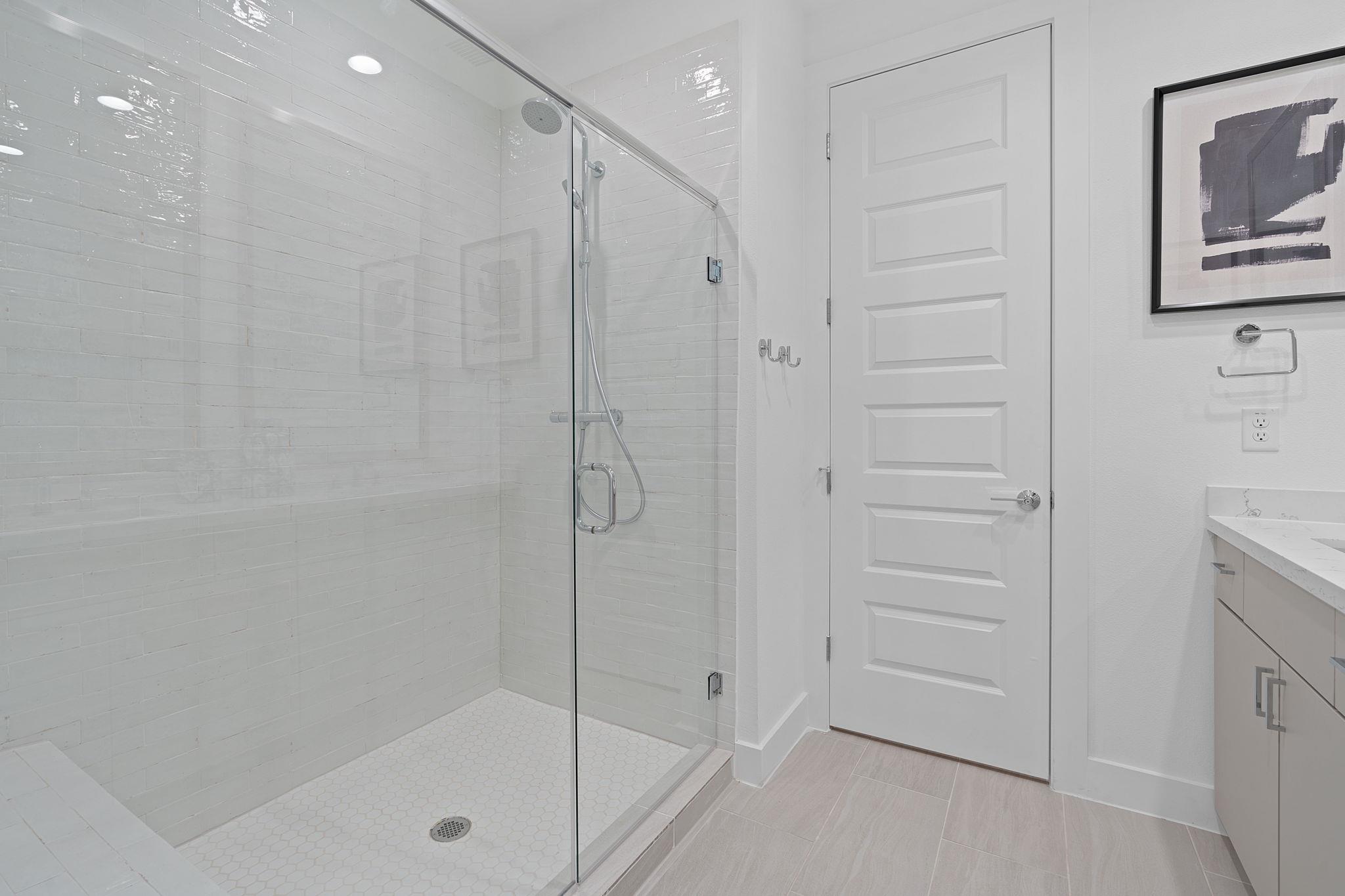 2505 Bluebonnet LN # 3