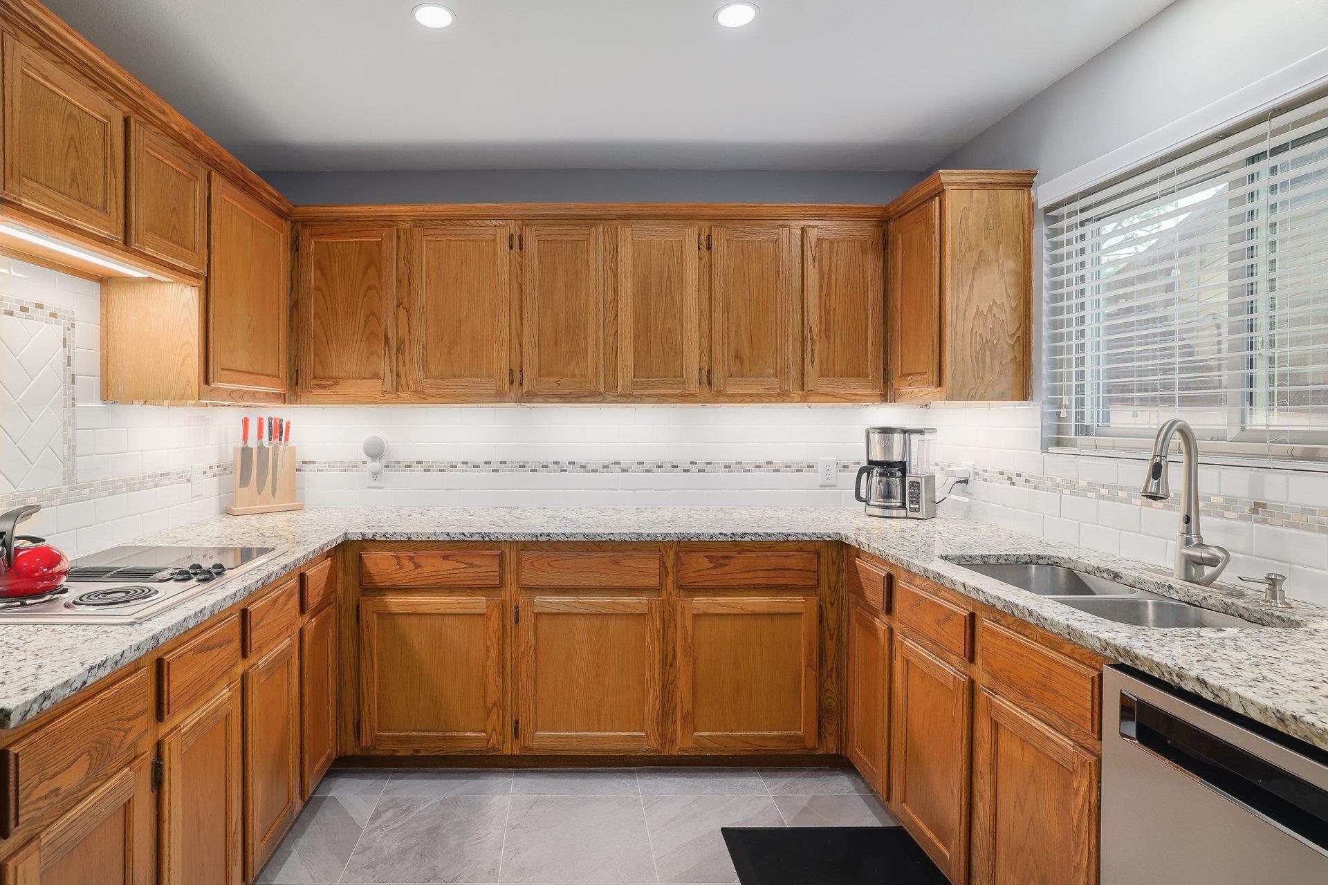 11200 Stormy Ridge RD