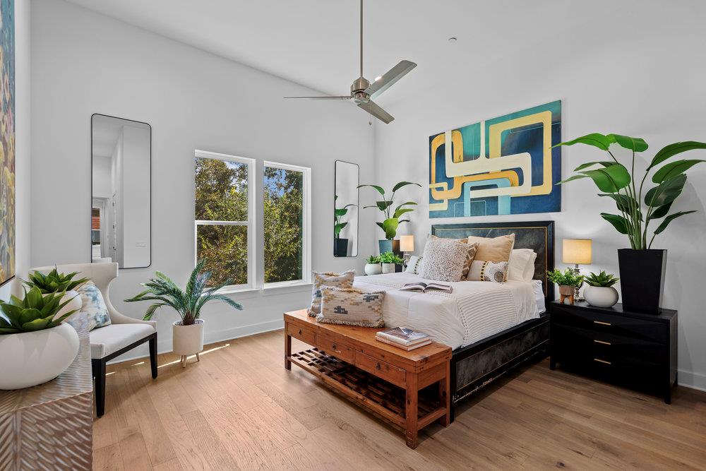 2505 Bluebonnet Ave # 16