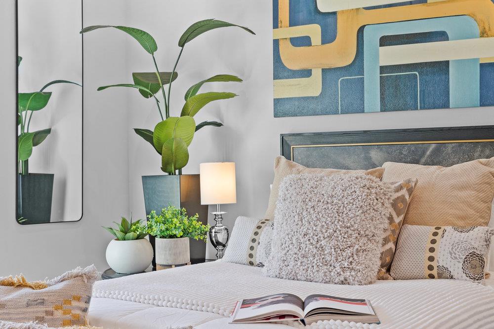 2505 Bluebonnet Ave # 16