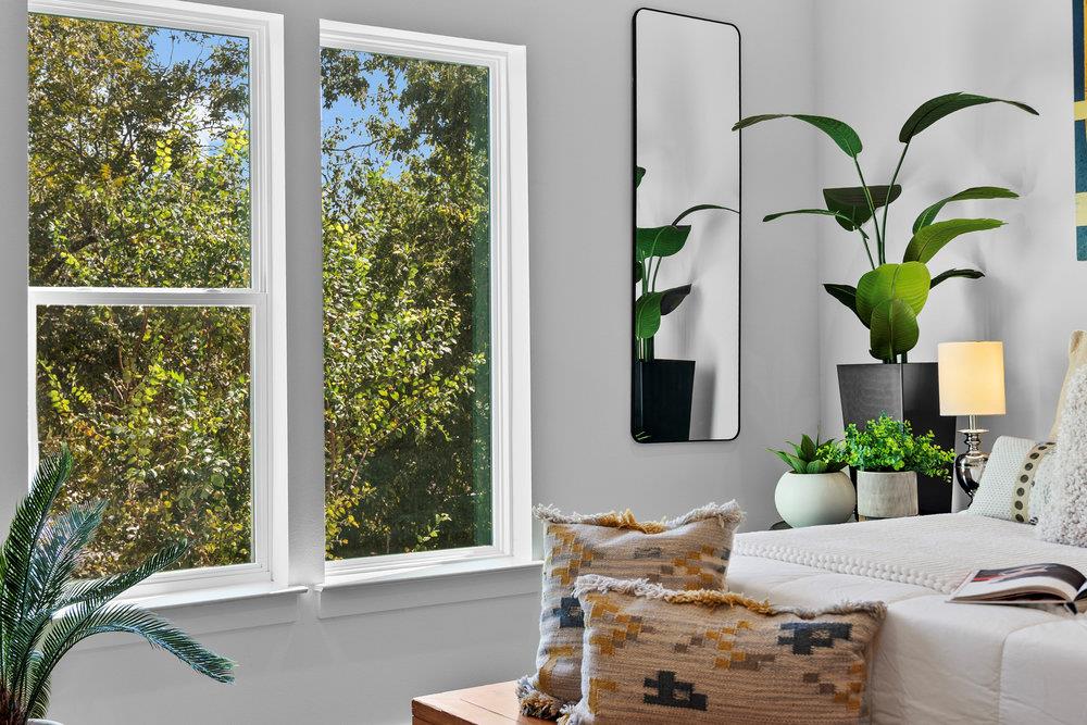 2505 Bluebonnet Ave # 16