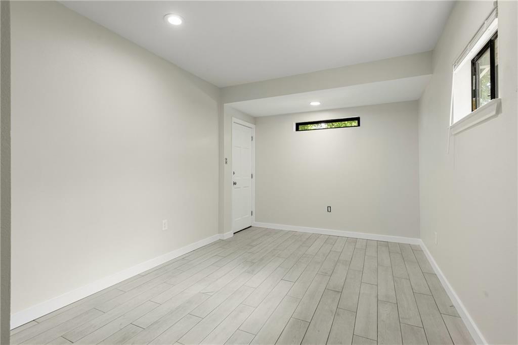 102 W Saint Johns Ave