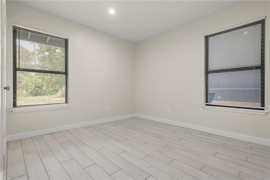 102 W Saint Johns Ave