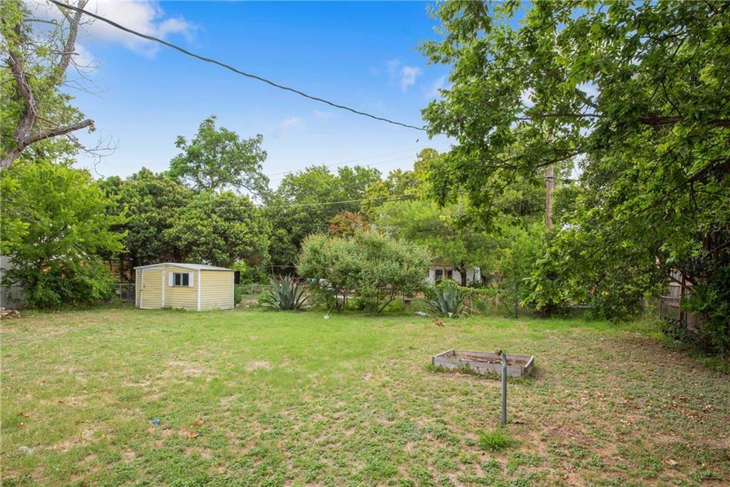 102 W Saint Johns Ave