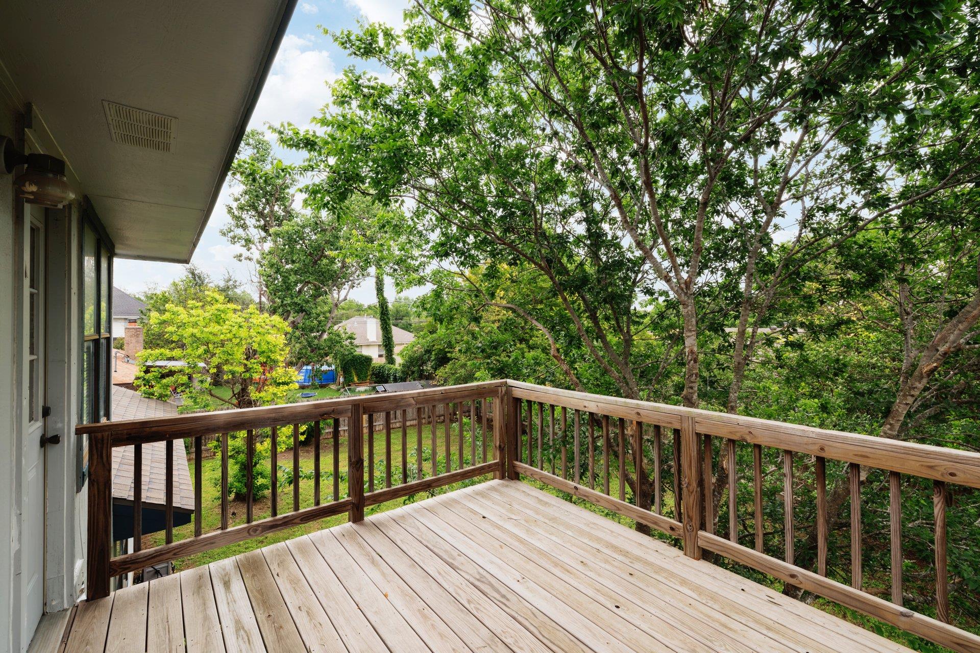 405 Brookhollow DR