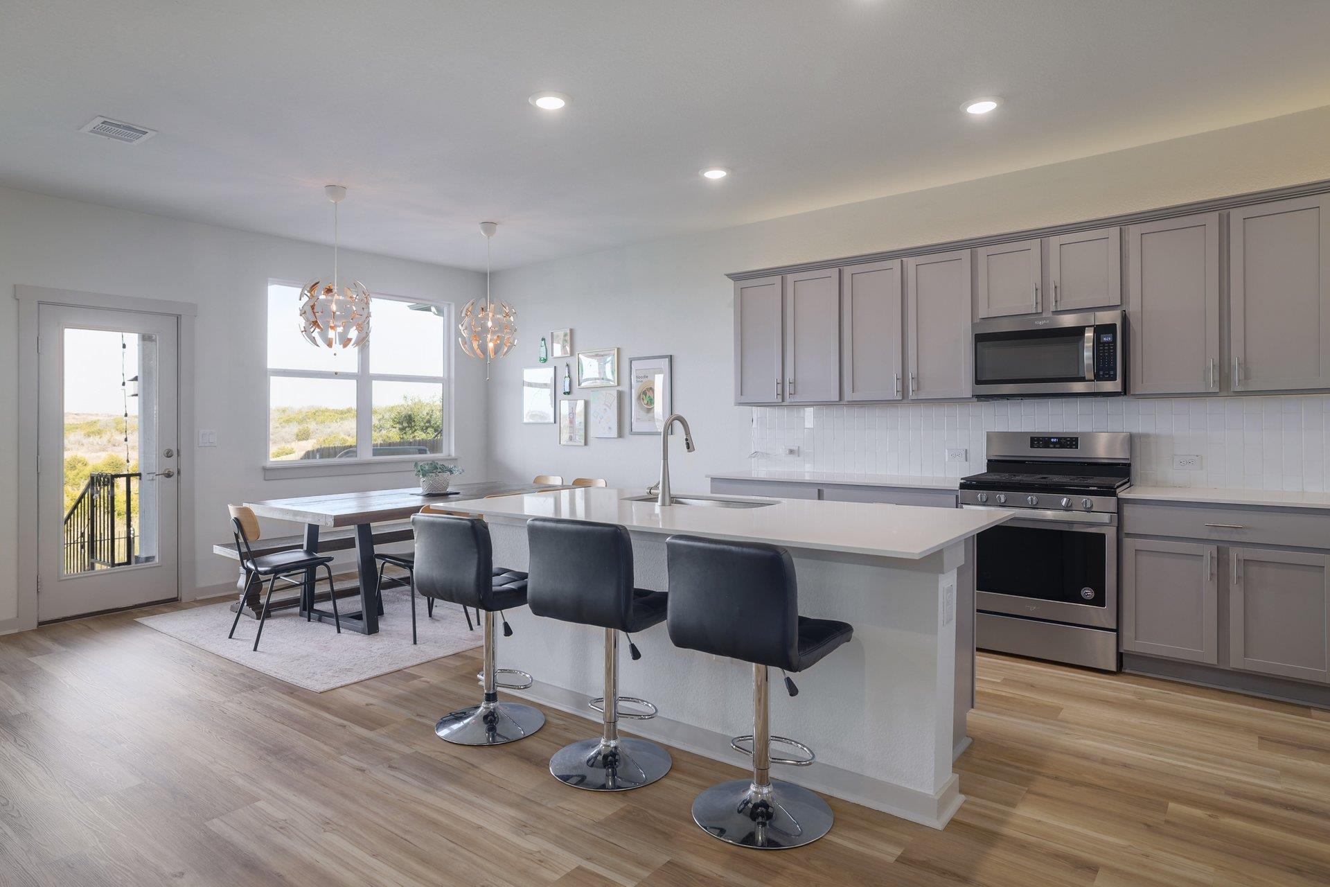 7316 Daves Landing DR