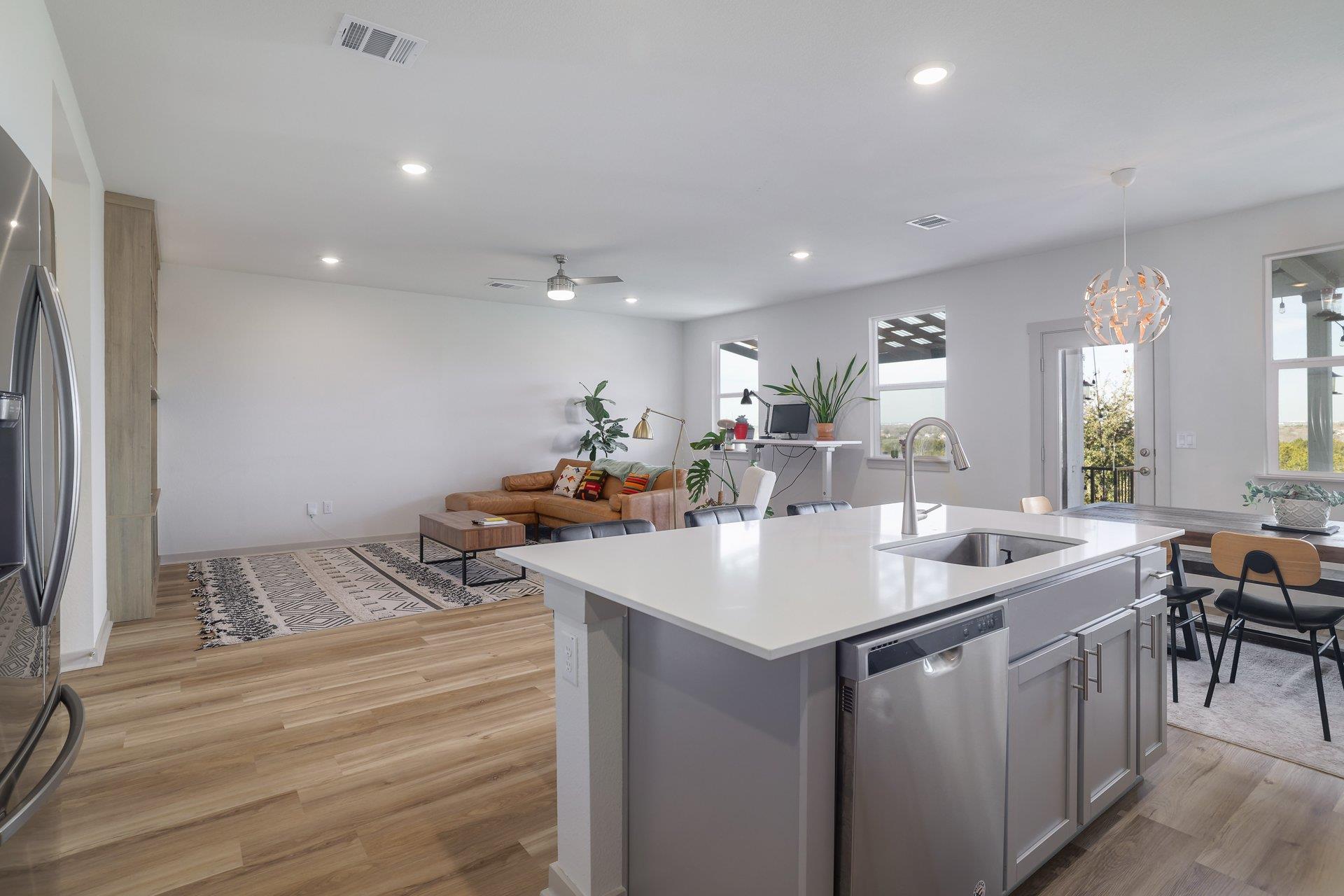 7316 Daves Landing DR