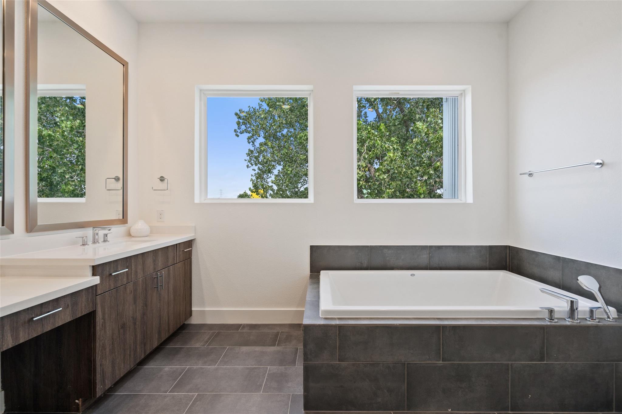 5500 Sendero Hills PKWY