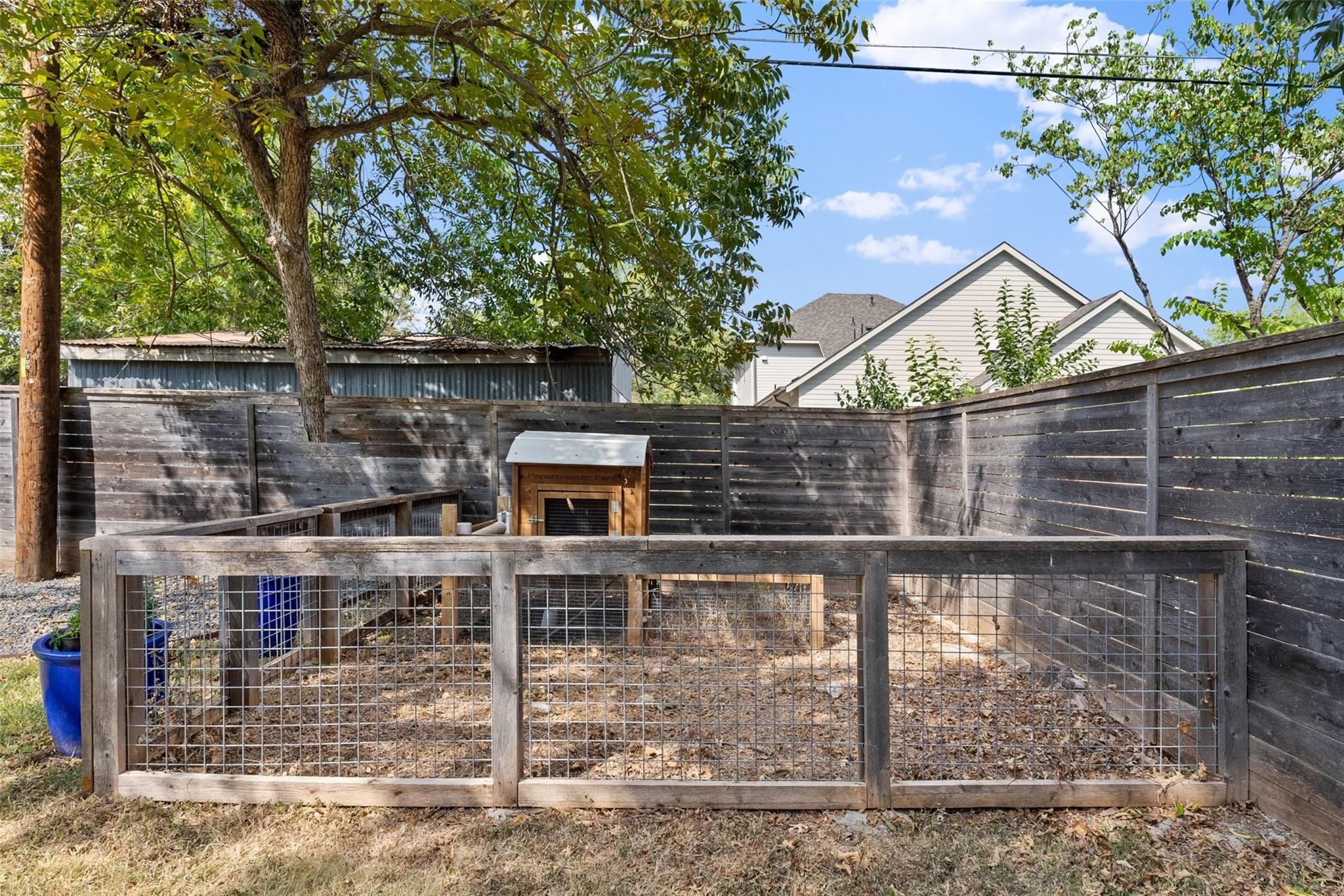 2700 Addison Ave
