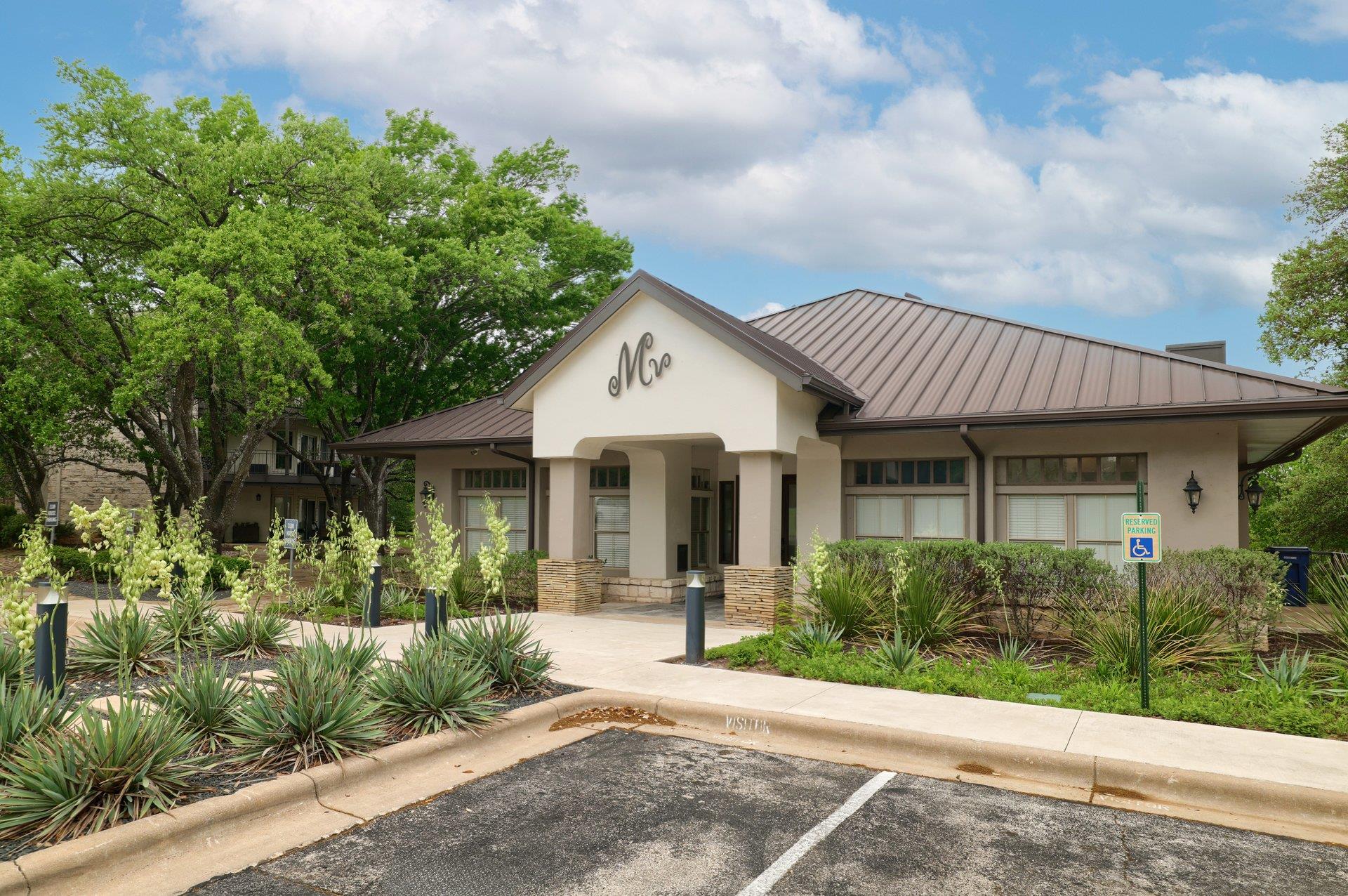 6000 Shepherd Mountain CV # 1711