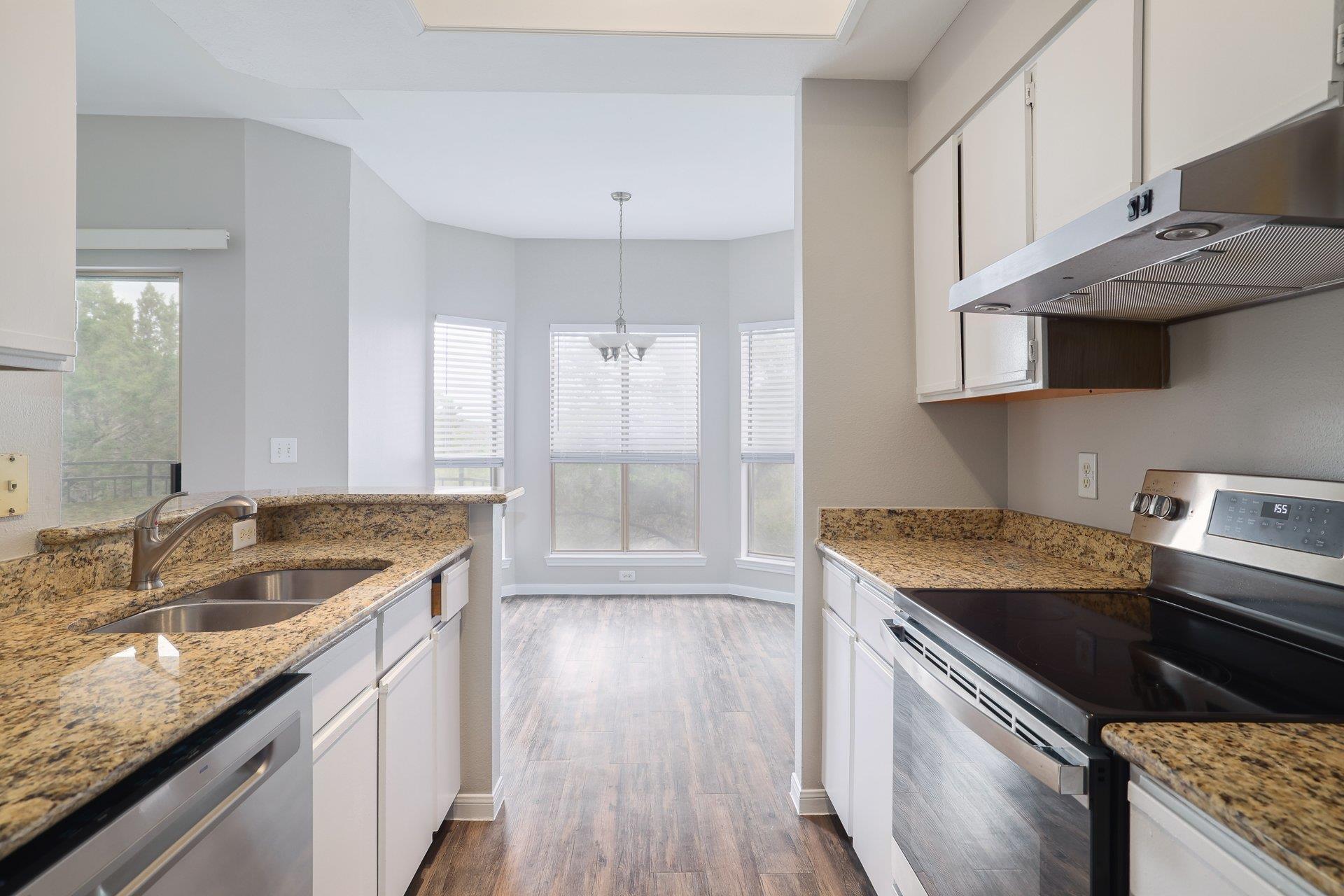 6000 Shepherd Mountain CV # 1711