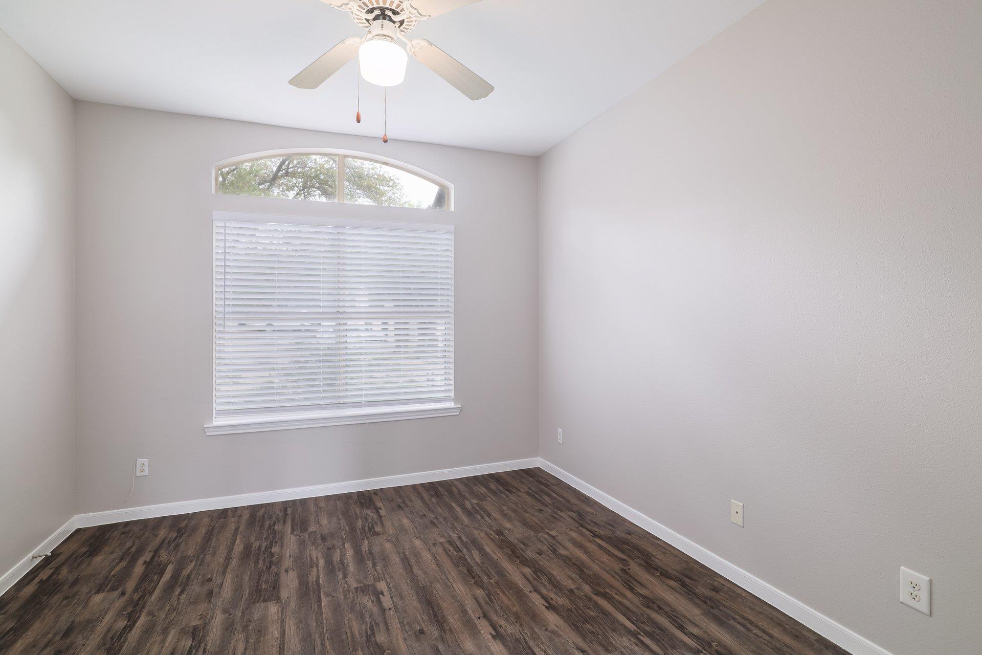 6000 Shepherd Mountain CV # 1711