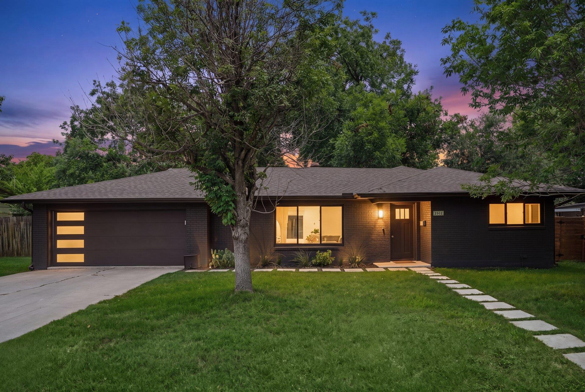 2902 Skylark DR