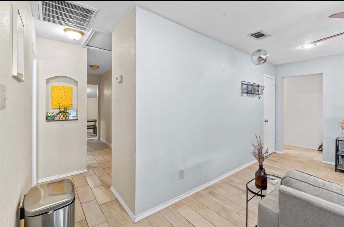 1606 Walnut Ave # B