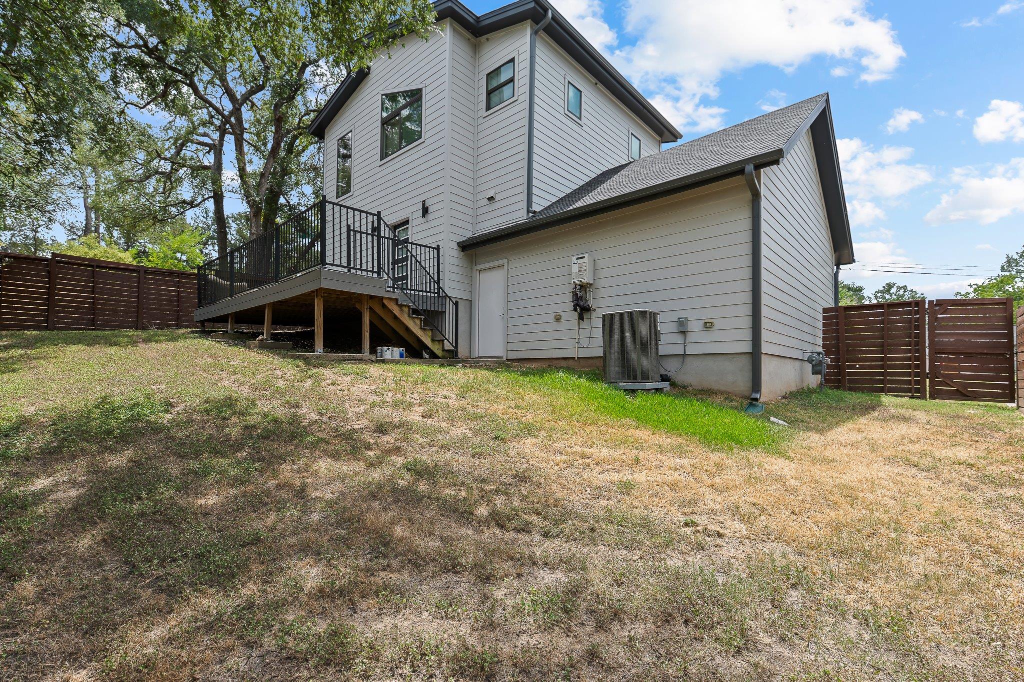 1193 E M Franklin Ave # 1