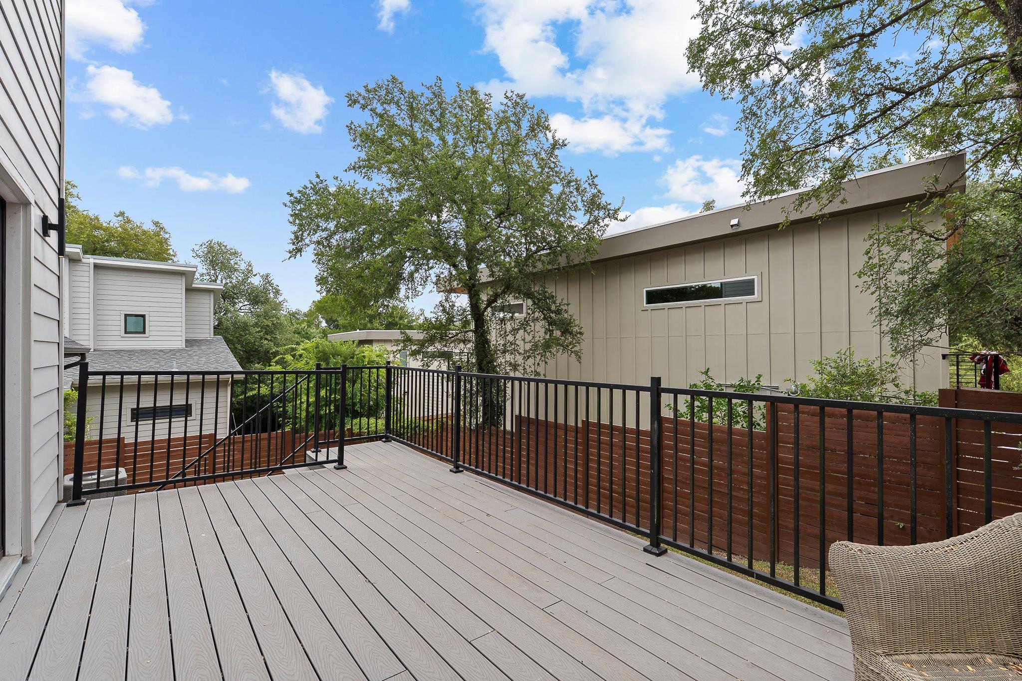 1193 E M Franklin Ave # 1